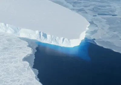 Il ghiacciaio dell’Apocalisse è sempre più vicino a un collasso irreversibile