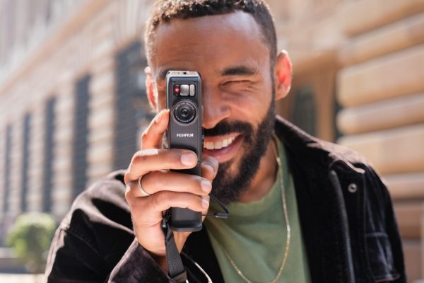 instax mini Evo Cinema: la nuova soluzione di Fujifilm in arrivo a 389,99 euro in Italia
