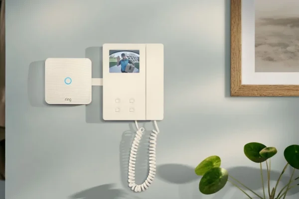 Ring Intercom Video, il test dell’accessorio che rende smart i vecchi citofoni