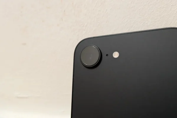 iPhone 17e avrà la Dynamic Island, ma resta a 60 Hz: cosa sappiamo sul modello economico Apple