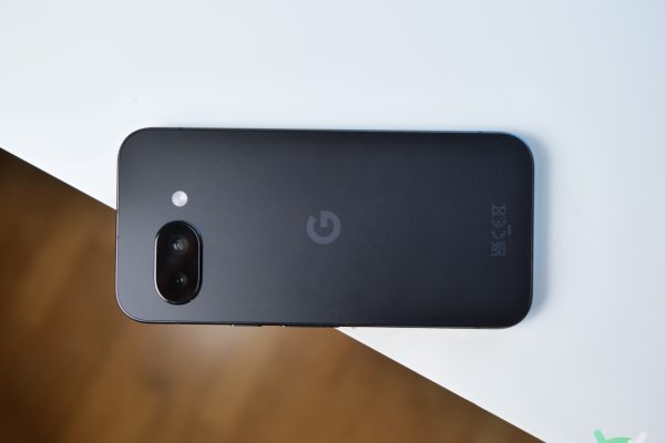 Google Pixel 9a in offerta a 219.96€