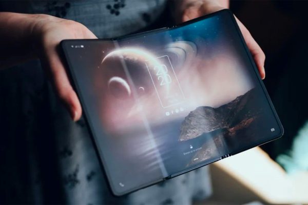 OPPO prova il trifold ma lo stop è inevitabile