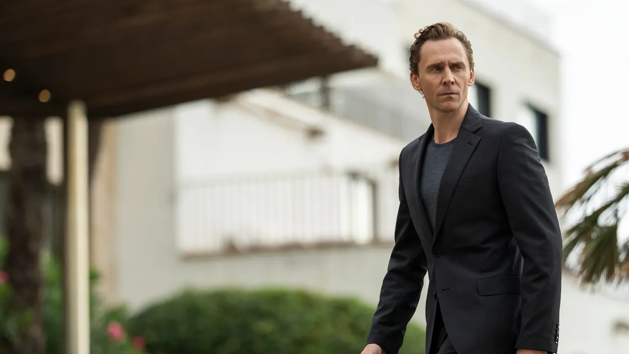 The Night Manager 2 subisce gli effetti del tempo, non solo il genere della spy story ĆØ cambiato ma anche il mondo