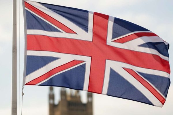 Regno Unito: possibile stop ai social per gli under 16