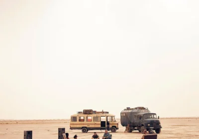 Sirât è uno di quei film che riesce ancora a scioccarci (e non siamo più abituati)