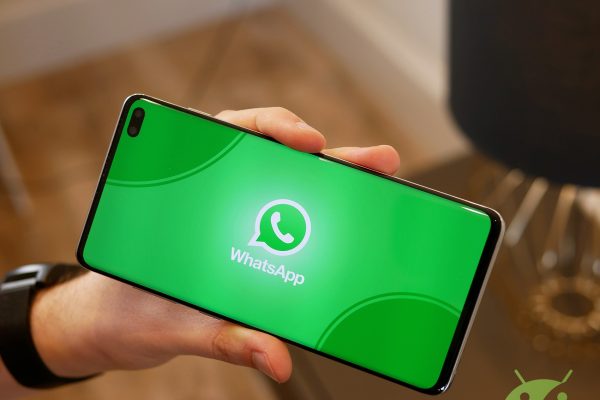 WhatsApp apre ai chatbot di terze parti