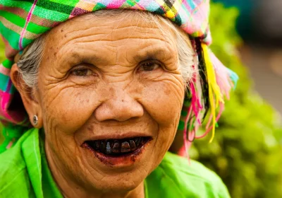 Altro che sbiancamento, nel Vietnam dell’età del ferro andava di moda un sorriso tutto denti neri e lucidi