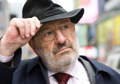 Dieci anni fa moriva Umberto Eco, intellettuale raffinato e scrittore capace di raggiungere la gente