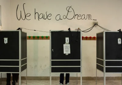 Che fine farà il voto fuorisede? Dopo il passo indietro sul referendum sulla giustizia, si punta a una “legge popolare”