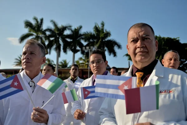 Gli Stati Uniti vorrebbero che la Calabria rinunciasse ai medici cubani che ci hanno aiutato durante la pandemia