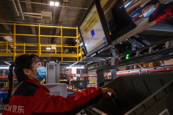 Davvero la Cina teme un impatto travolgente dell’AI sull’occupazione e la sua risposta è da manuale