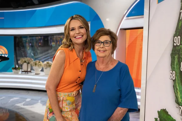 La storia del misterioso rapimento della madre della giornalista Savannah Guthrie, che sta tenendo col fiato sospeso gli Stati Uniti