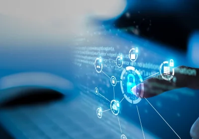 La “trappola del miele” corre sui social, le nuove strategie dello spionaggio russo e cinese per sedurre la Silicon Valley