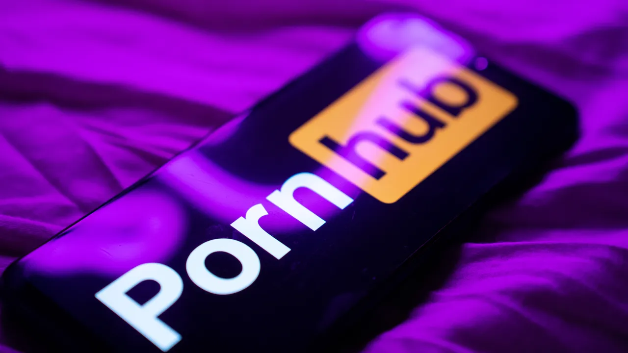Pornhub down, non raggiungibile il portale per adulti