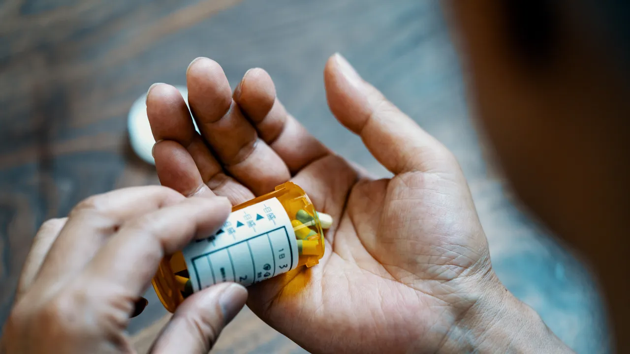 L’Ema ritira il levamisolo, il farmaco contro i vermi usato anche per tagliare la cocaina (niente panico, non è quello per gli ossiuri)