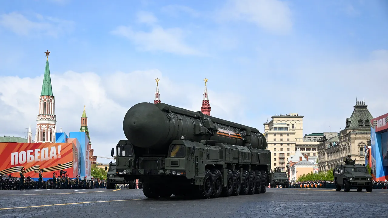 Cosa succede se scade New START, l’unico strumento che tiene sotto controllo le armi nucleari di Stati Uniti e Russia