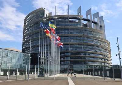 Euro digitale, il cammino riparte dopo che il Parlamento europeo ha spianato la strada