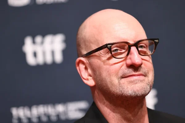 A Steven Soderbergh non gli è passata e torna a parlare del suo film (mancato) di Star Wars: “Abbiamo lavorato gratis due anni e mezzo”