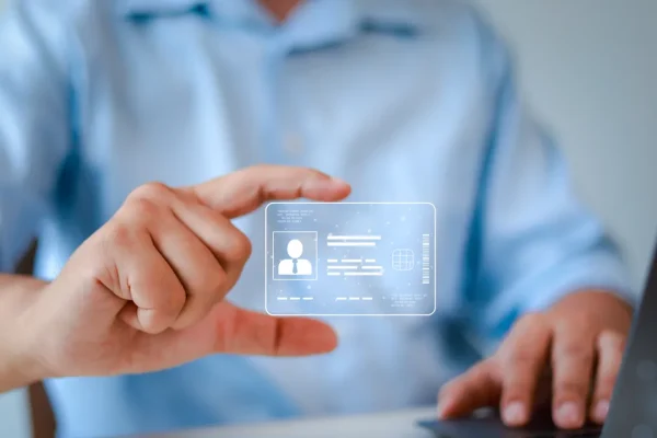 Arriva la carta d’identità “a vita” per gli over 70, ecco cosa cambia e chi può richiederla