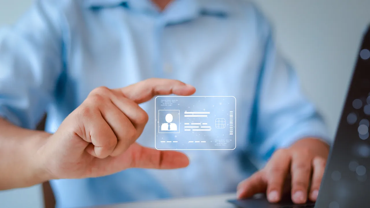 Arriva la carta d’identità “a vita” per gli over 70, ecco cosa cambia e chi può richiederla