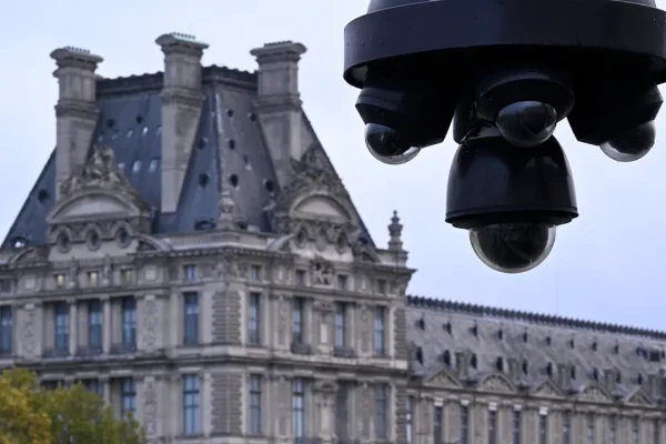 Da temporanea (per le Olimpiadi) a tempo indeterminato, in Francia il dibattito sulla videosorveglianza è caldissimo