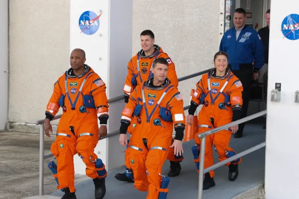 Smartphone nello spazio, ora gli astronauti potranno portarli