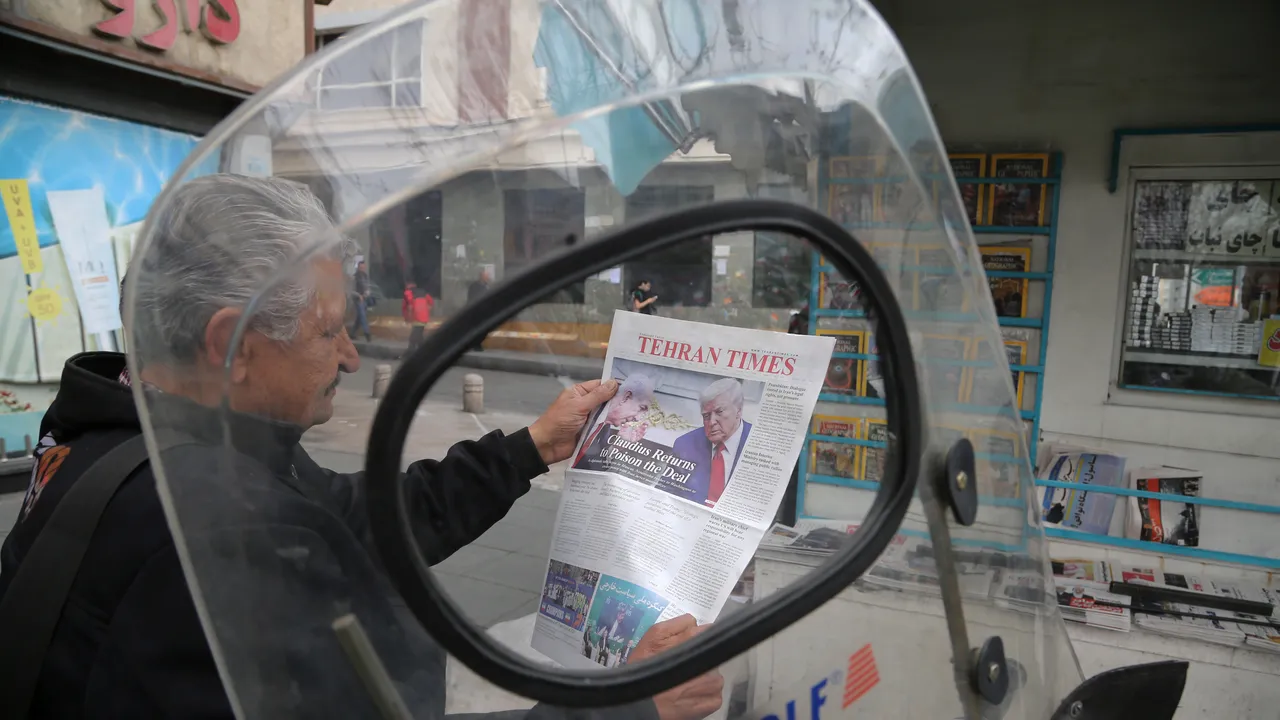 Cosa sta succedendo in queste ore in Iran, dall’sms anonimo (e minaccioso) ai sospetti sulle criptovalute