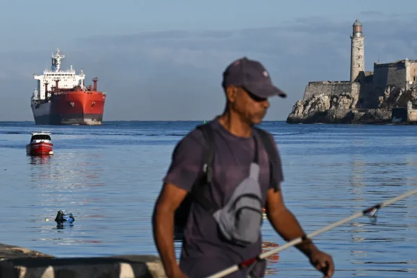 Cuba non è mai stata così sola, cosa sta succedendo all’isola caraibica rimasta senza petrolio né alleati