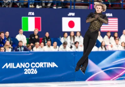 La fisica dietro la perfezione e la meraviglia del quadruplo axel, il salto più difficile nel pattinaggio di figura