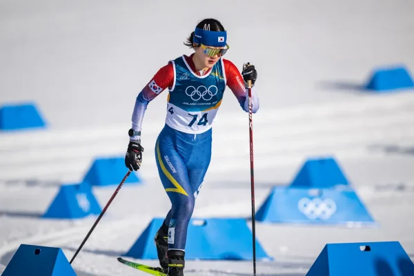 Milano Cortina 2026, cosa rappresentano le squalifiche per eccesso di Pfas nella sciolina sugli sci (per lo sport e l’ambiente)