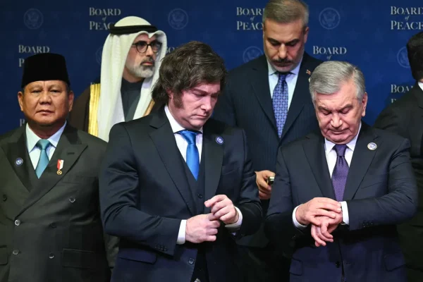 Il Board of peace fa il suo debutto a Washington, mentre l’Onu è costretto a tagli per la mancanza di fondi