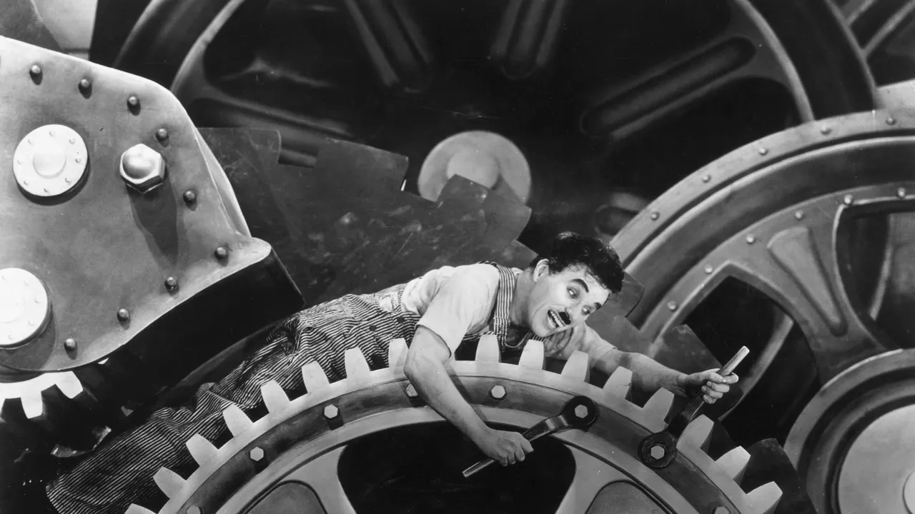 Tempi Moderni compie novant’anni, la sublime e immortale danza di Chaplin tra comicità e tragedia