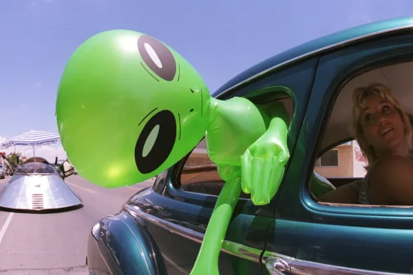 Perché Trump ha annunciato di voler pubblicare fascicoli governativi sugli Ufo e cosa c’entra Obama