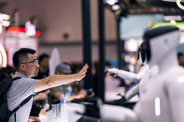 Arriva ‘Rent a Human’, l’IA può noleggiare le persone nel mondo reale – Notizie