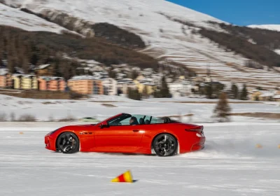 Maserati, ecco come anche una supercar può danzare sul ghiaccio