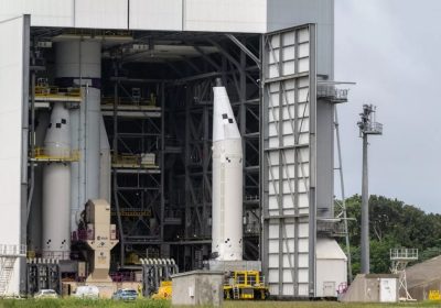 Arianespace potrebbe lanciare il primo razzo spaziale Ariane 6 con booster P160C questa estate