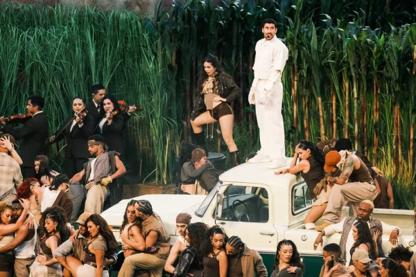 Bad Bunny al Super Bowl, come è riuscito a portare la sua Porto Rico all’halftime show (con tanto di matrimonio sul palco)