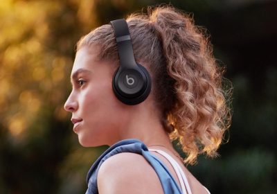 Beats Solo 4 a 111€: le iconiche cuffie con 50 ore di autonomia e Audio Spaziale a prezzo record su Amazon