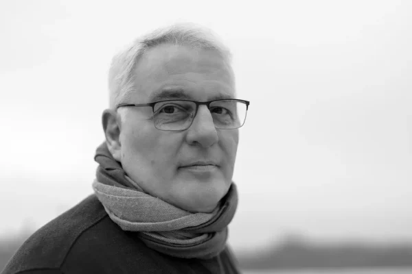 Bruno Giussani racconta la mente sotto assedio, come difenderci dall’attacco ai nostri cervelli