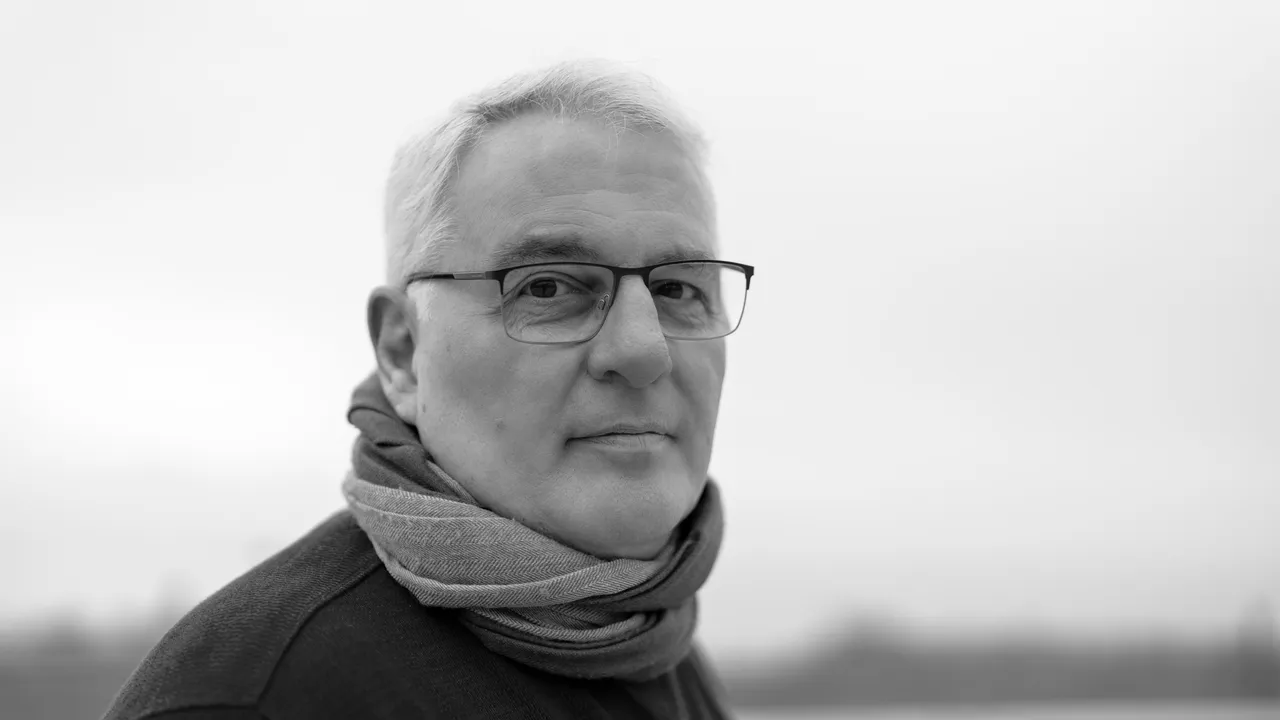 Bruno Giussani racconta la mente sotto assedio, come difenderci dall’attacco ai nostri cervelli