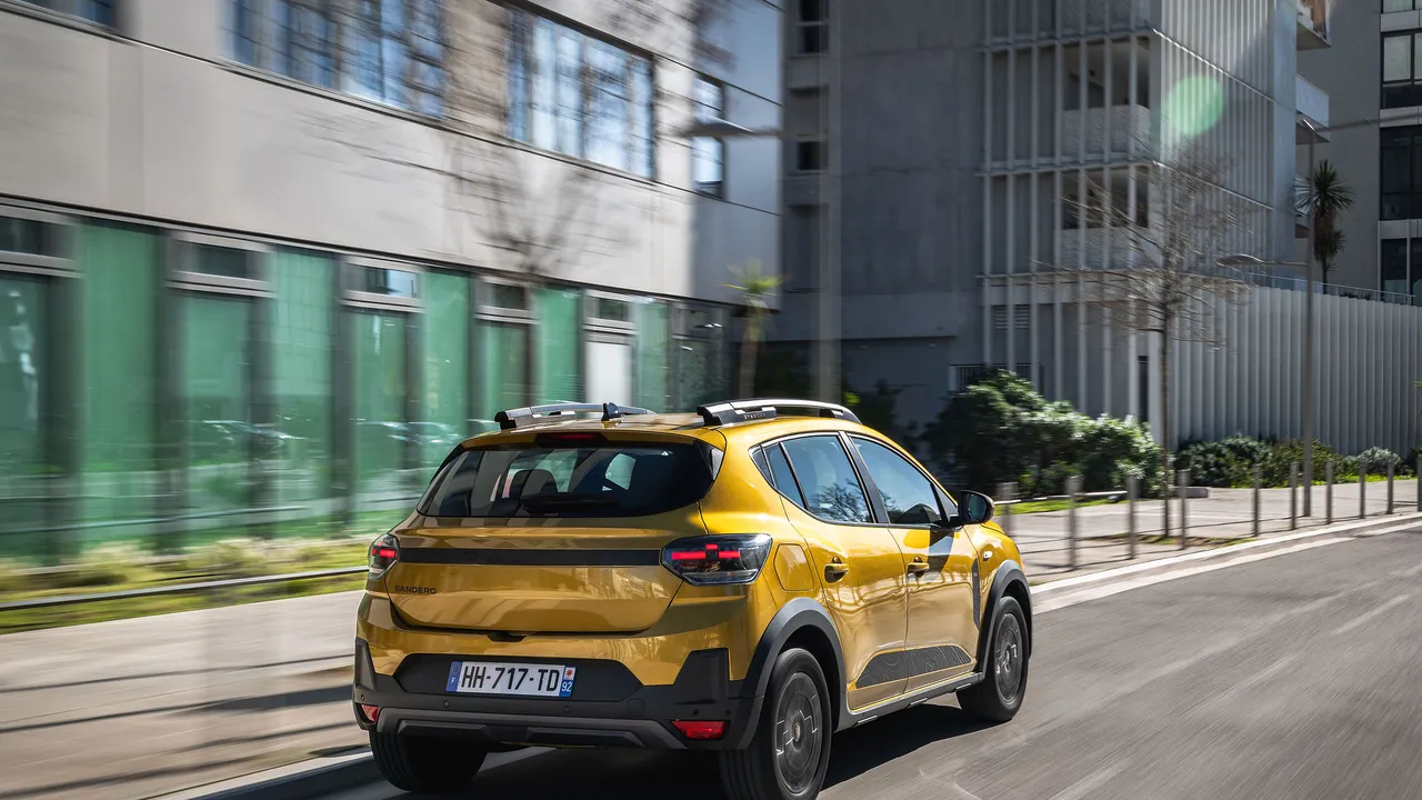 Dacia Sandero 2026: quanto costa, come va il nuovo GPL automatico e cosa cambia negli allestimenti