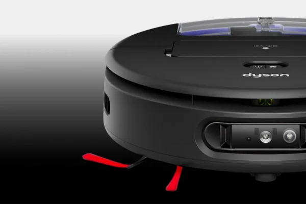Dyson Spot+Scrub Ai vede le macchie e le aggredisce, ecco com’è rispetto ai robot aspirapolvere avversari