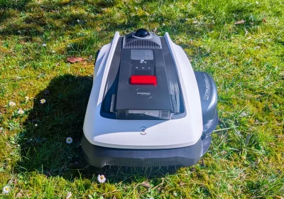 Sta senza pensier: abbiamo provato Ecovacs Goat O1200 Lidar Pro, il robot tagliaerba che fa (quasi) tutto da solo