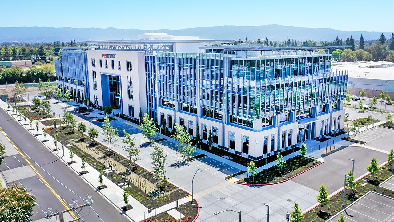 Fortinet: "Ora abbiamo una chance di vincere". Partnership e IA per ribilanciare la sfida contro il cybercrime