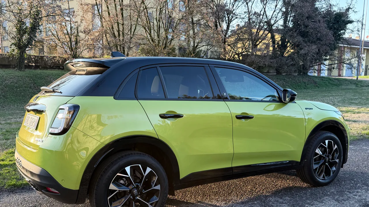 Fiat 600 Hybrid Sport Milano Cortina 2026, quanto costa e come va (anche dopo le Olimpiadi)