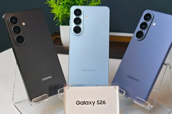 Samsung Galaxy S26 vs S25, tutte le differenze di prezzo, batteria e fotocamere