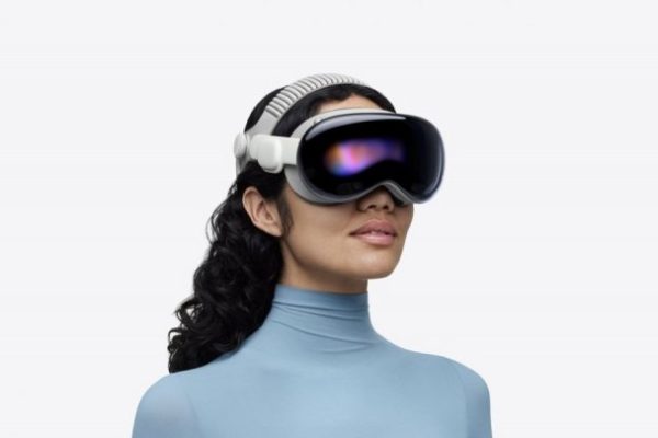 L'app di YouTube per Apple Vision Pro è pronta, dopo quasi due anni