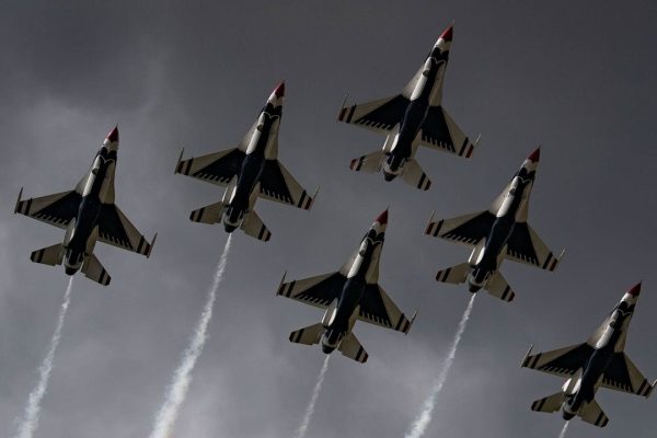 La Air Force statunitense vieta occhiali smart e dispositivi Bluetooth dopo la rivelazione di basi segrete