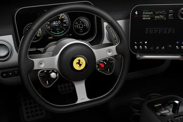 La Ferrari elettrica si chiama Luce: ecco gli interni by Jony Ive | Video
