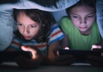 La Germania verso il divieto e il ban dei social per gli under 16